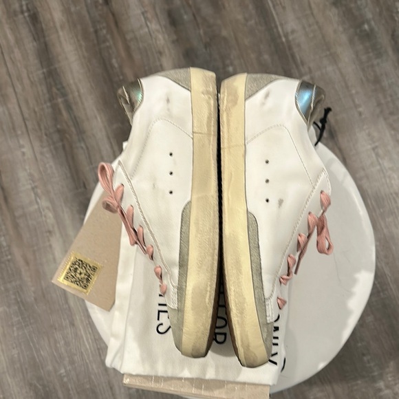 Golden Goose Superstar Sneakers - Picture 5 of 8